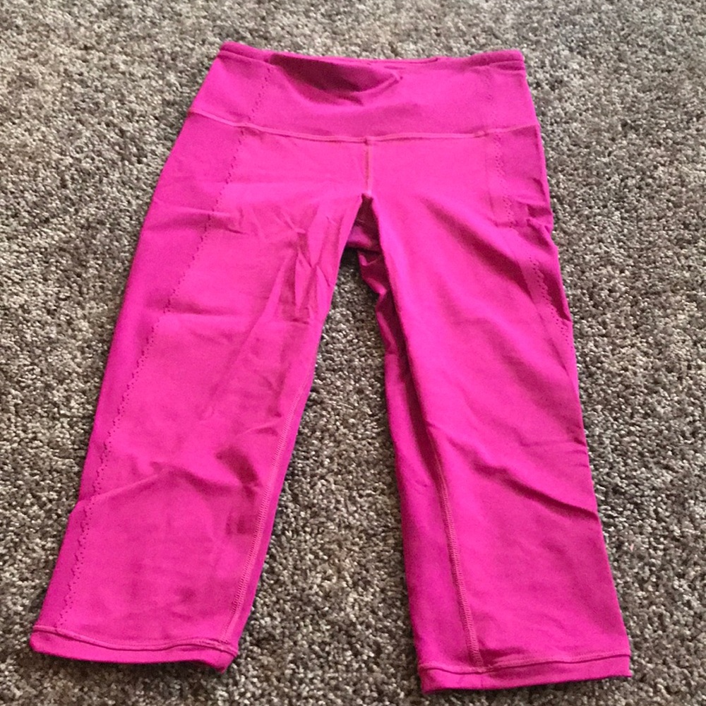Lululemon cropped zipper pocket leggings